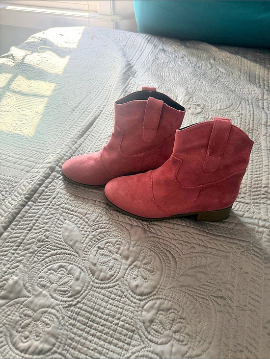 Shoes - Women's Pink Ankle Boots EU 38 Like New
